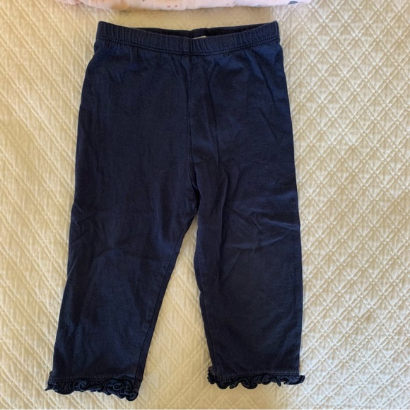 Adorable Feather Baby Matching Dress and Legging Set - Picture 5 of 6